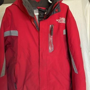 North face ski jacket size 7–8.